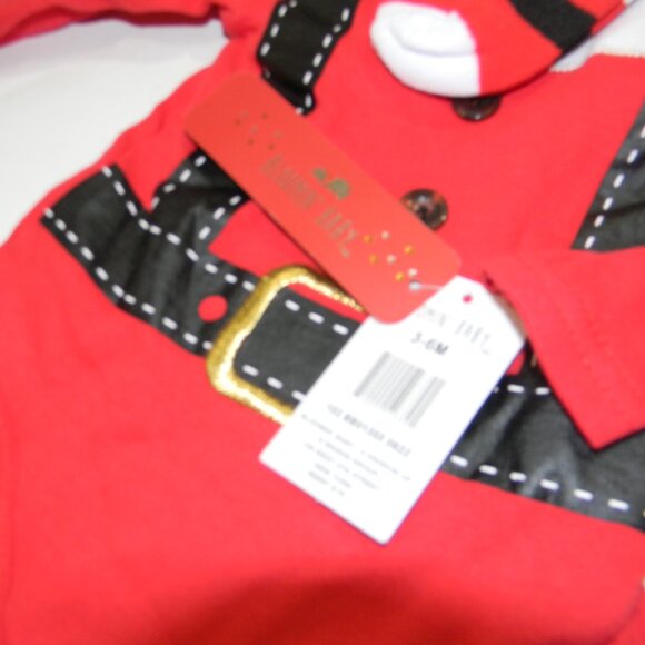 Bloomin' Baby Christmas Bodysuit Hat Socks Set 3-6 Months NWT Red Santa Suit - Picture 5 of 5